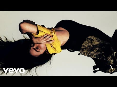 Billie Eilish -  LUNCH